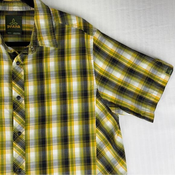 Prana Milo Pearl Snap Short Sleeve Button Down Shirt Size Medium Yellow Plaid - Picture 3 of 6